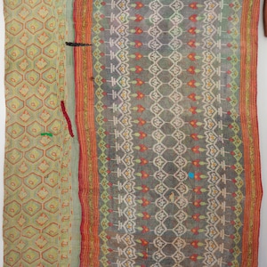 Vintage Kantha-quilt: handgemaakte deken van gerecycled katoen