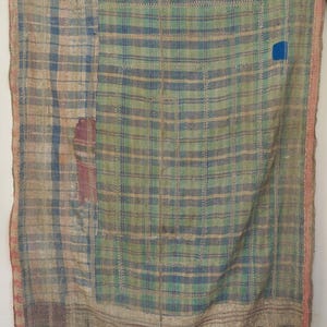 Copriletto vintage Kantha, trapunta reversibile in cotone fatta a mano, coperta indiana Gudri.