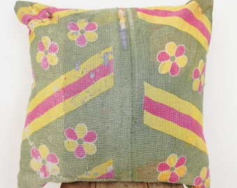 Handmade Kantha Pillow Cover: Vintage Patchwork Cushion (45x45cm)