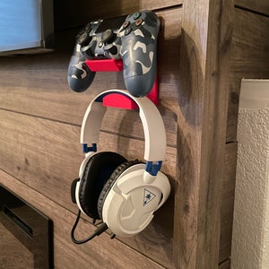 Universal Controller & Headset Wall Mount