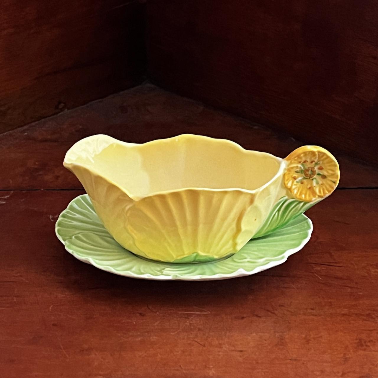 1950年代 人気のCarlton ware バターカップ 割れ、かけなし 1950年代 人気のCarlton ware バターカップ 割れ、かけなし