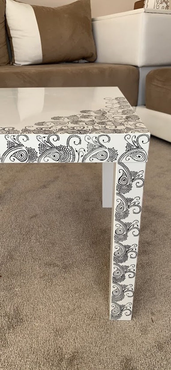 Table d'appoint Décorée à La Main