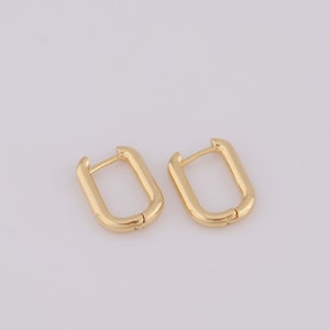 Gold Hoop Earrings,18K Gold Filled Huggie Hoop Earrings,Hoop Earrings,Hypoallergenic Huggie Hoop,Gift for her,17.8x13x2.7mm
