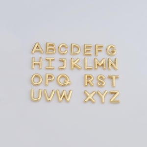 Cuentas espaciadoras con letras doradas, cuentas con el alfabeto chapadas en oro de 18 quilates para collares y pulseras, accesorios para hacer joyas DIY, 22,2 x 14 x 5 mm