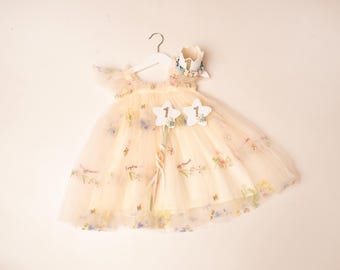 Girls first birthday outfit, Cake smash outfit, girls first birthday dress, first birthday decor, 1st birthday crown, 2nd birthday outfit
