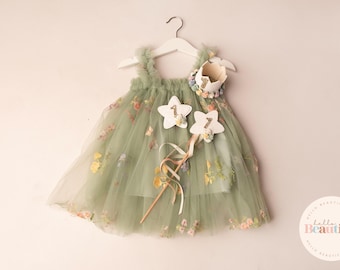 Girls first birthday outfit, Cake smash outfit, girls first birthday dress, first birthday decor, 1st birthday crown, cake smash crown