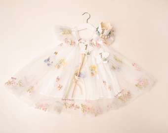 Girls first birthday outfit, Cake smash outfit, girls first birthday dress, first birthday decor, 1st birthday crown, 2nd birthday outfit