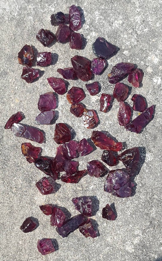 Rare High Quality Pink/purple Garnet Raw Natural Garnet Untreated Garnet  Rough Stone AAA Quality Well Sorted Raw Garnet for Jewelry Rhodolit - Etsy