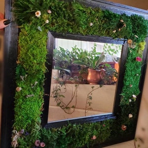 Moss art mirror
