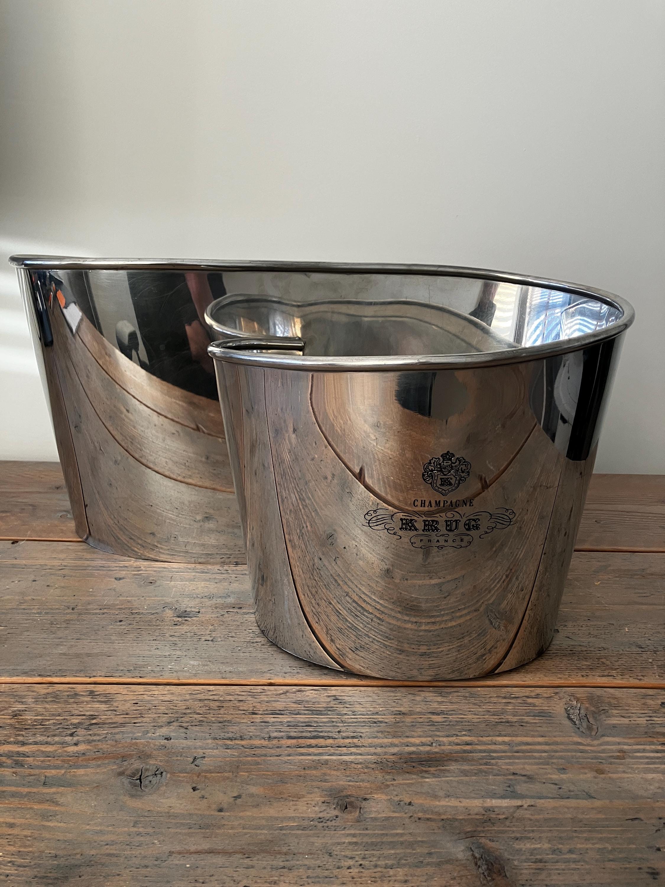 Seau , bassine, récipient de ménage