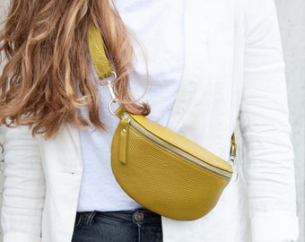 Frauen Leder Bauchtasche, Crossbody Tasche mit gemustertem Gurt, Leder Umhängetasche, Festival Tasche, Leder Umhängetasche, Schultergurt