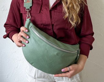 Mint grüne Bauchtasche aus Leder XL, Große Bauchtasche, Fanny Pack & Leder Crossbody Tasche mit viel Platz, Gürteltasche, Geschenk für sie