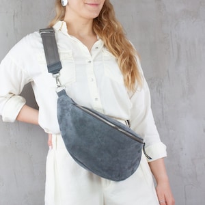 【COYSEIO】 SUEDE BELT BAG BLACK Black Leather Crossbody Belt Bag – Kila Siku