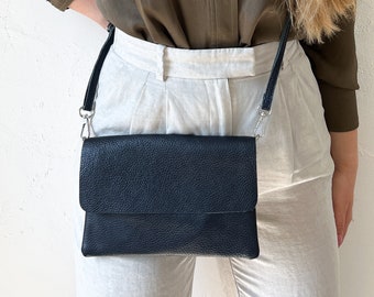 Blaue Leder Tasche, Leder Umhängetasche, blaue Clutch, blaue Crossbody Tasche, kleine Handtasche mit Taschengurt, Tasche mit Wechselgurt