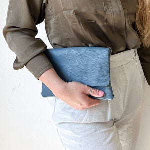 Blue leather bag, leather shoulder bag, blue clutch, blue crossbody bag, small handbag with bag strap, bag with interchangeable strap
