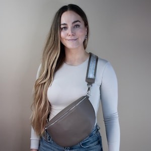 Leather fanny pack ladies, belt bag with wide interchangeable strap, crossbody bag, personalized shoulder bag, bum bag, gift for her