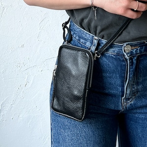 Leder Handytasche für Damen, Handy Umhängetasche, Smartphonetasche personalisiert, Geburtstagsgeschenk, Geschenk Freundin