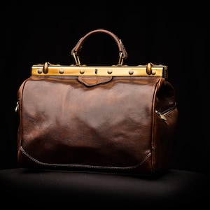 Leder Arzttasche Damen, Vintage Arzttasche personalisiert, Doktor Tasche Leder, Gladstone Tasche, Geschenk Ärztin, Geschenk Hebamme