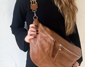 Large Leather fanny pack women, belt bag with wide interchangeable strap, crossbody bag, personalized shoulder bag, bum bag, gift for her