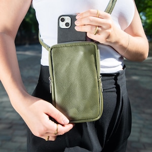 Leather cell phone bag for women, mobile phone crossbody bag, personalized phone purse, phone purse, birthday present, gift for her