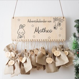 Unser personalisierter Adventskalender aus Holz für Kinder ist ein einzigartiges Geschenk, um die Vorfreude auf Weihnachten und den Nikolaus jeden Tag mit einer individuellen Überraschung zu füllen.
Adventskalender Kinder, Nikolausgeschenk, Advent