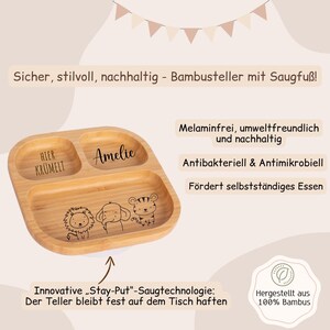 K&ouml;nnte beinhalten: Eine geteilte Bambusplatte mit dem Namen "Amelie" und dem Text "HIER KRUMELT". Die Platte zeigt Illustrationen eines L&ouml;wen, eines Elefanten und eines Tigers. Der Text besagt, dass sie aus Bambus hergestellt und antibakteriell ist.