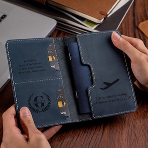 Funda de pasaporte personalizada, regalo para él, funda de cuero para papá, billetera para novio, regalo de Navidad para esposo.