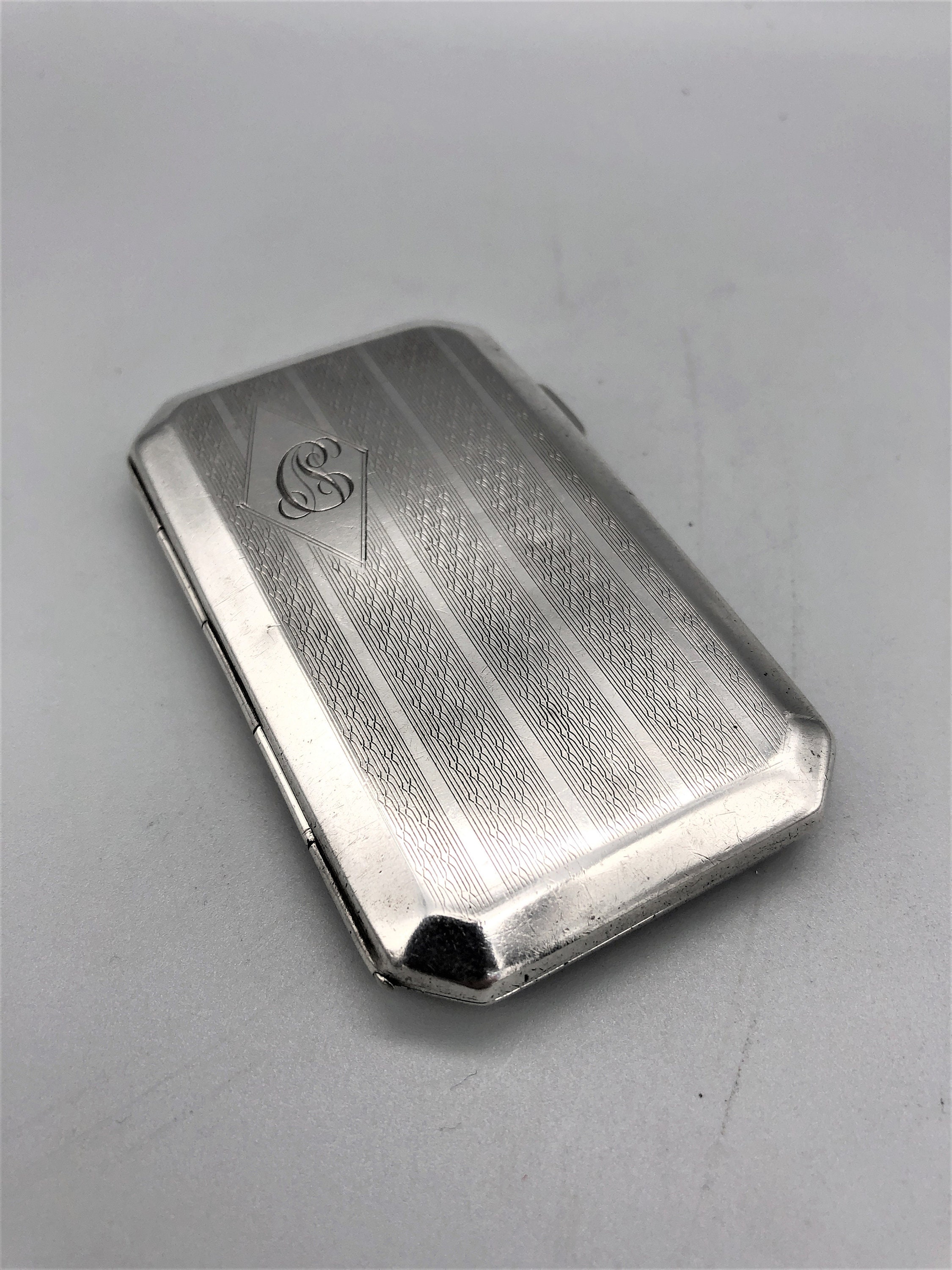 how do car cigarette lighters work Does the 12v cigarette lighter work on battery power?
