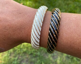 Bracciale bangle attorcigliato