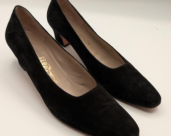 Salvatore Ferragamo US 11 AAA Black Suede Low Block Heel Pumps Vintage 1990s