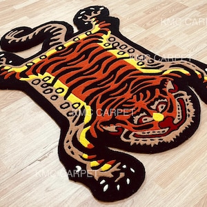 Tiger Rug, Custom Animal Tufted Rug, Unique Shape Carpet Bold Home Decor, Artistic Statement deco