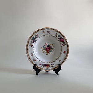 Spode &quot;Rockingham&quot; Pattern Soup Bowl, 8.5&quot; Diameter, Made in England, 20th Century China - 1950 - 1985 Production, Fruit Floral Spode China