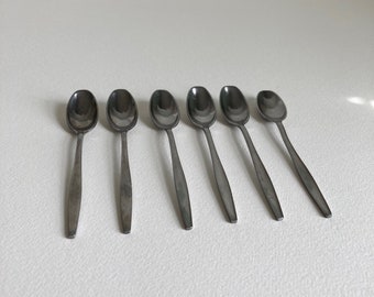 Set of 2 TWO Dansk Variation V KOREA Oval Soup Spoons 8 1/8" Stainless 