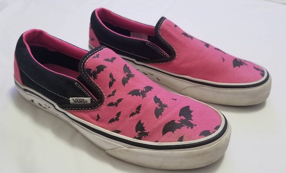 Vans pink slip ons deals womens