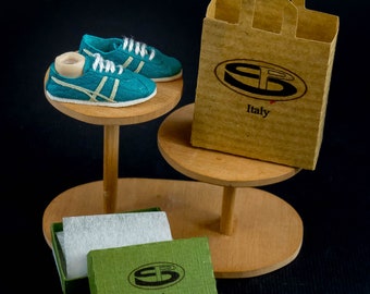 Sneakers Naly Model in 1:12 scale (Fitting to the Phicen Doll in 1-12 scale)