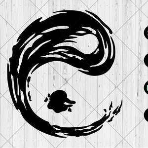 Op de afbeelding: Zwart-witte yin yang symbool met een penseelstreepontwerp. Het symbool is rond en heeft een zwart-wit swirl-patroon.
