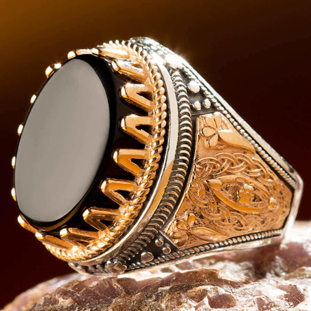 Ambush Men's Metal Stone Ring in Gold, Size Medium | End Clothing