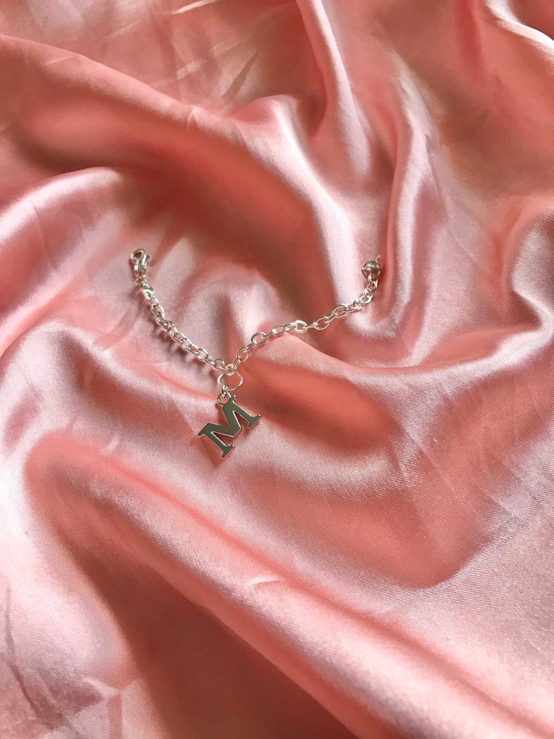 Verstelbare enkelband, zilveren aangepaste initiële enkelband, een eerste enkelband, letter enkelband, cadeau voor haar, enkelband voor vrouwen afbeelding 1