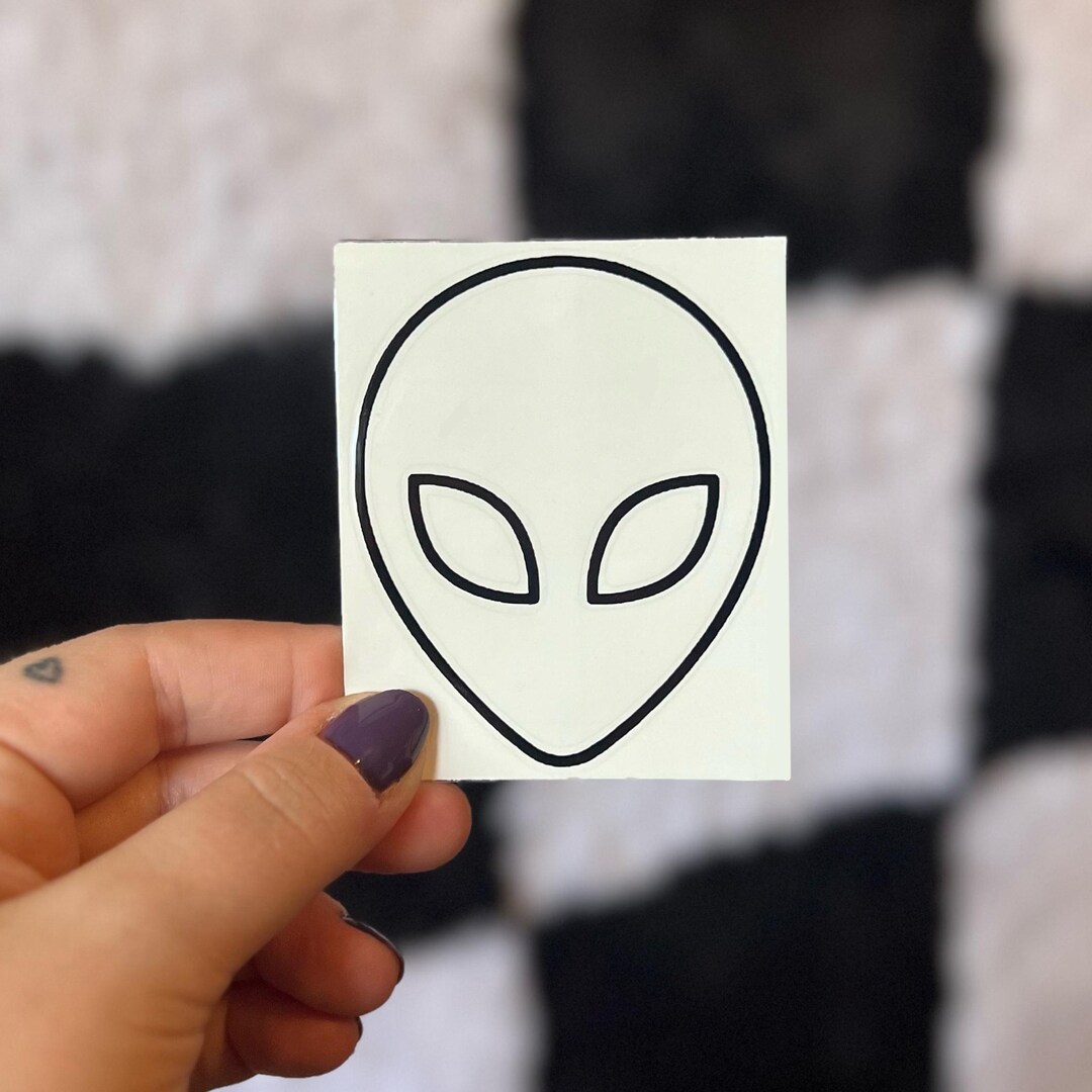 Minimalist Alien Head Decal, Sci-fi Car, Laptop, Water Bottle Sticker ...