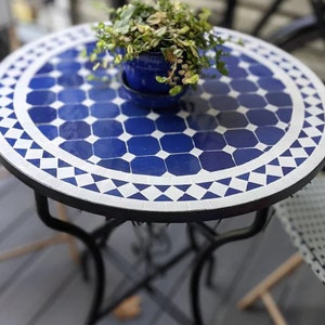 Customized outdoor patio table - Round top garden dine table - Custom coffee and dining heigh Tiled table
