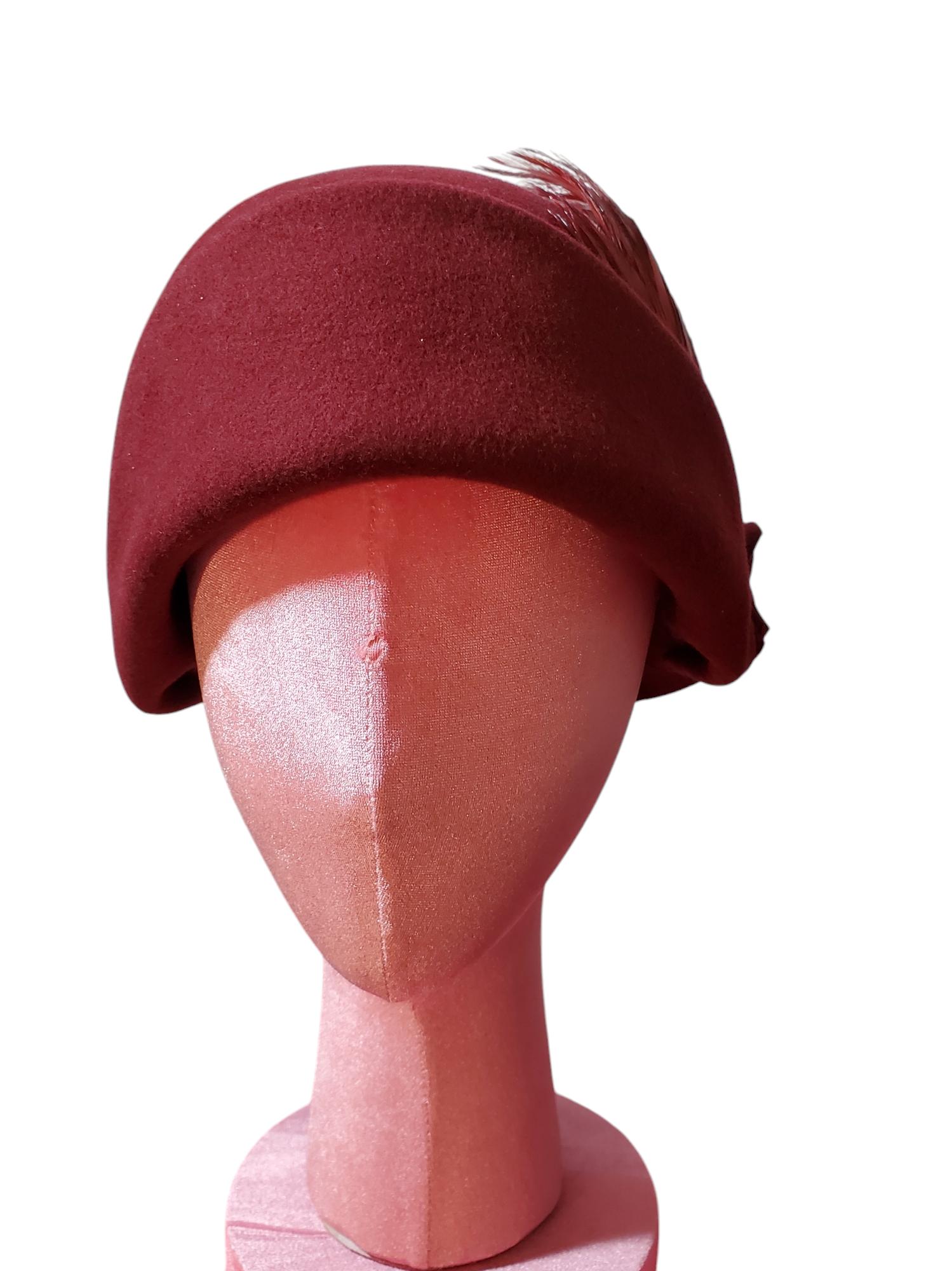 Cloche Hat in Burgundy Wool Felt - Etsy display picture 2