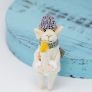 Christmas mouse with candle, Mice ornament, Felted ornament, Mouse gift, Mouse ornament, Needle felted mouse, Mouse decor, Wool mice