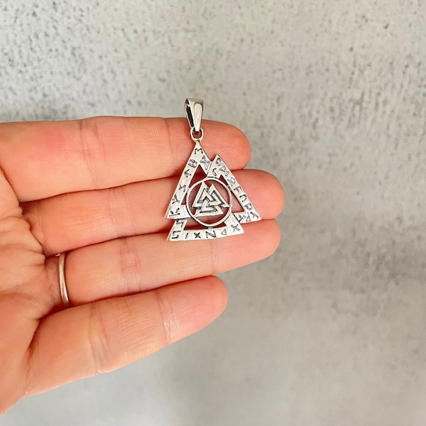 Valknut Pendant, 925 Sterling Silver Valknut Necklace, Wiccan Jewelry, Viking Valknut, Viking jewelry, Viking Necklace, Scandinavian jewelry