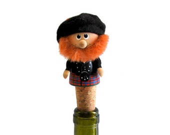 Bottle stopper scotsman. Wine bottle stopper. Wine lover gift. Wine stopper. Handmade bottle stopper. Bar tool. Scotsman