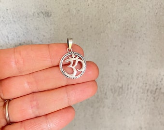 Ohm Pendant Sterling Silver, Yoga jewellery, Spiritual jewelry, Om Ohm Necklace, Yoga gift, Chakra Healed Buddha Spiritual