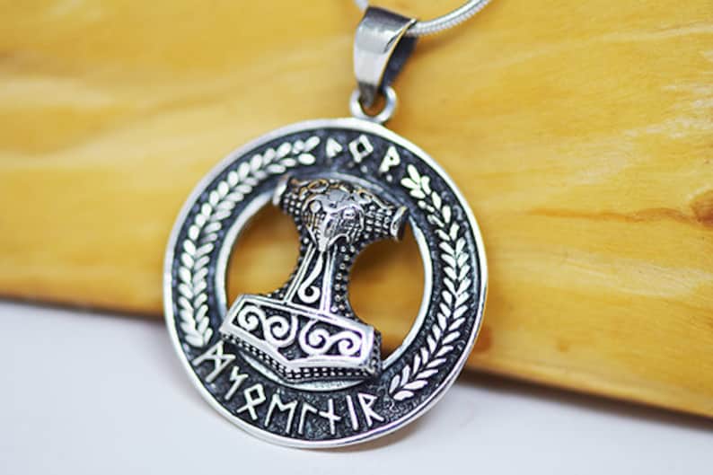 Königskette Mit Tiwaz-Rune Und Mjolnir-Anhänger - Walhalla Wikinger