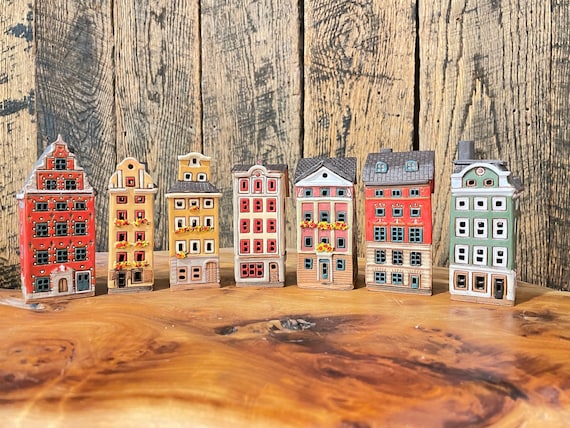 Mini-Häuser-Set Stockholm, Teelicht in Keramikhäusern, Schwedische Weihnachten, Kerzenhäuser aus Keramik, Schwedische Häuser, Schwedische Geschenke, Schwedische Dekoration