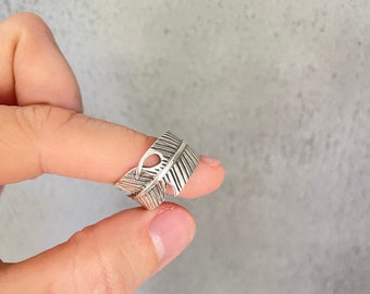 Sterling silver adjustable feather ring. Silver ring with a feather. Angel Jewelry, Silver Ring, Feather Ring, Feather Jewelry  Feather ring