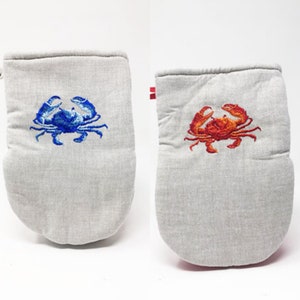 Linen oven mitt, Made in Ukraine, 100% linen oven mitts, Oven Gloves, Pot holders, Kitchen gloves, Oven mitts blue crab, Crab decor