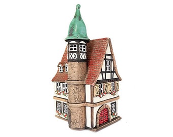 ドイツの家。陶器のキャンドルハウス。キャンドルホルダー